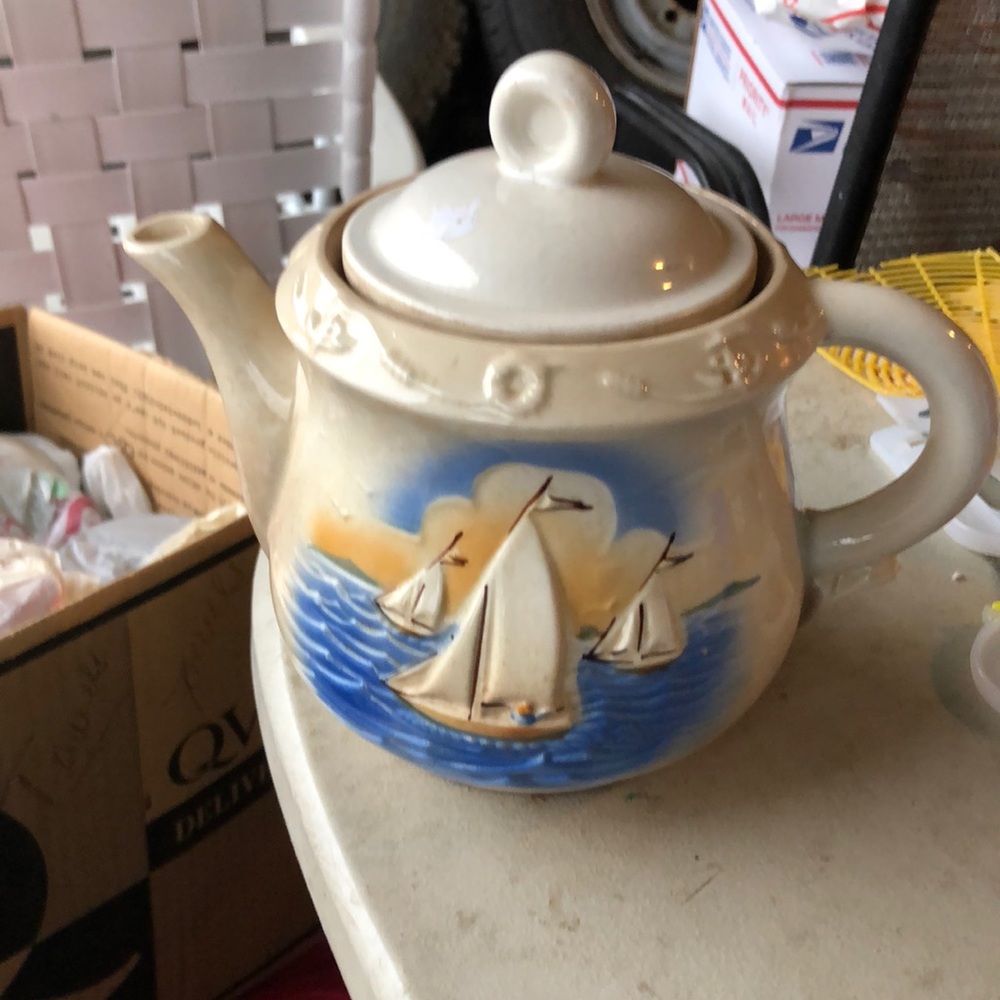 Vintage tea pot